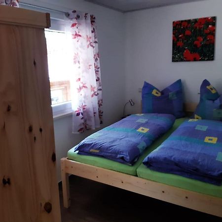 Feriendorf "Am Forsthaus" Mosbach Mosbach  Bagian luar foto