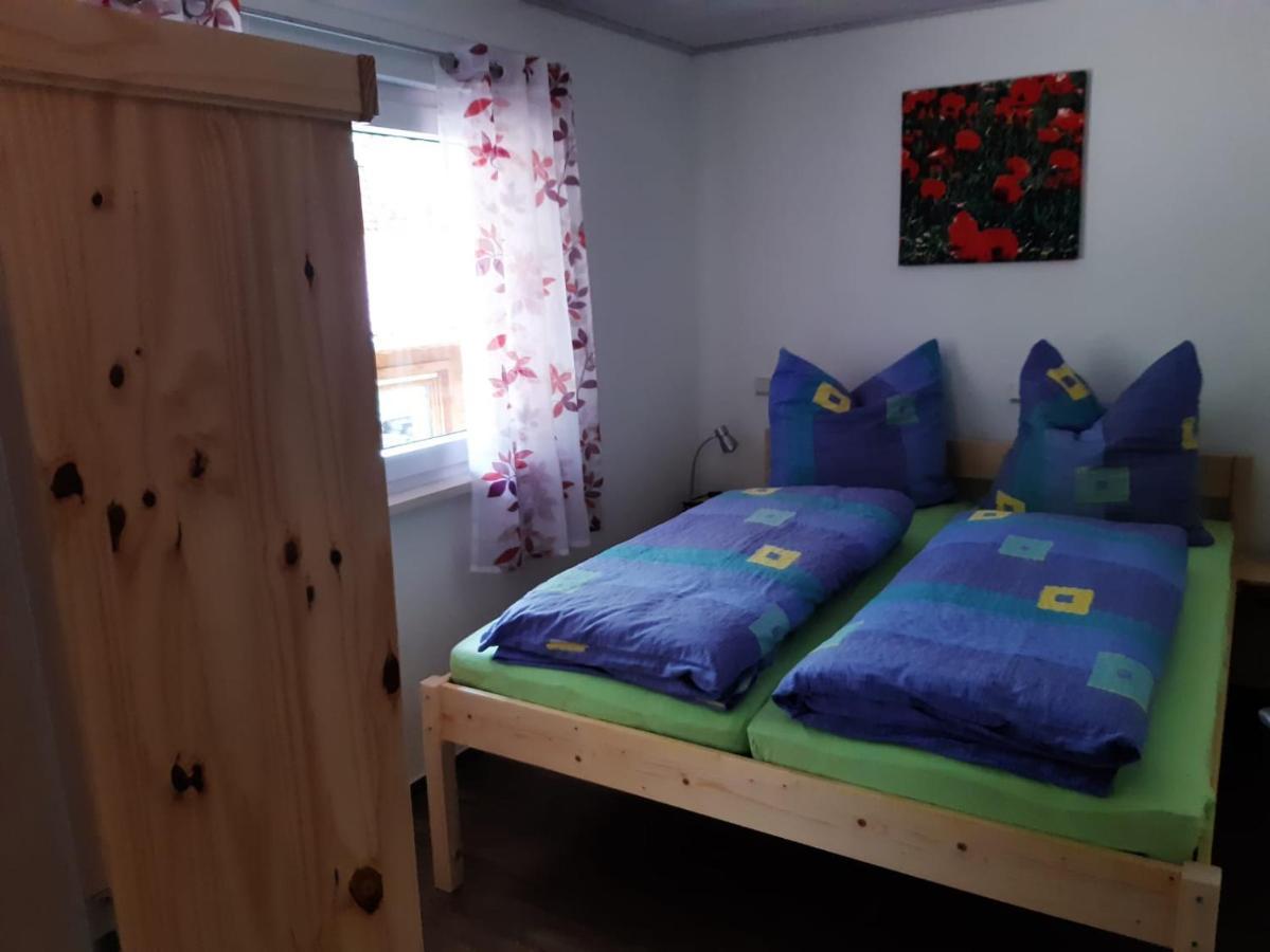 Feriendorf "Am Forsthaus" Mosbach Mosbach  Bagian luar foto