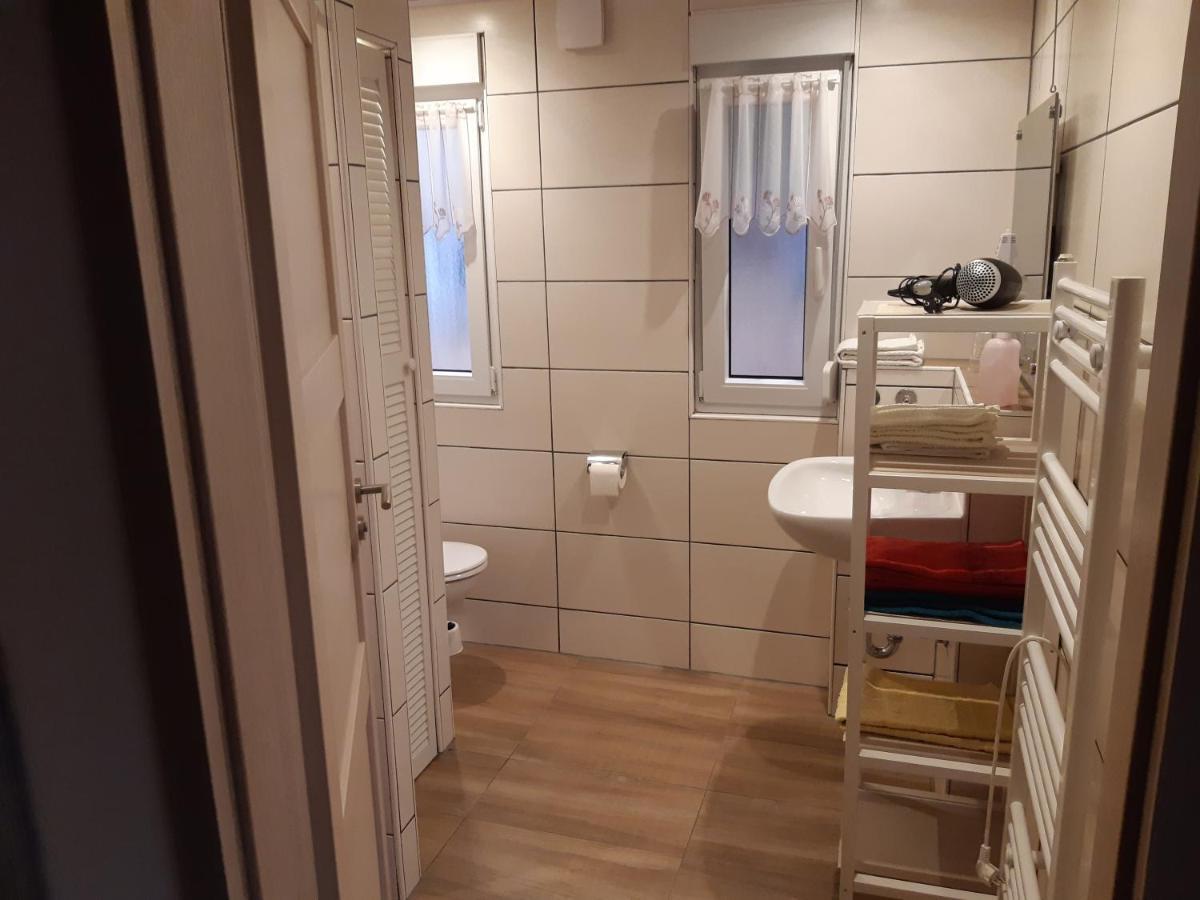 Feriendorf "Am Forsthaus" Mosbach Mosbach  Bagian luar foto