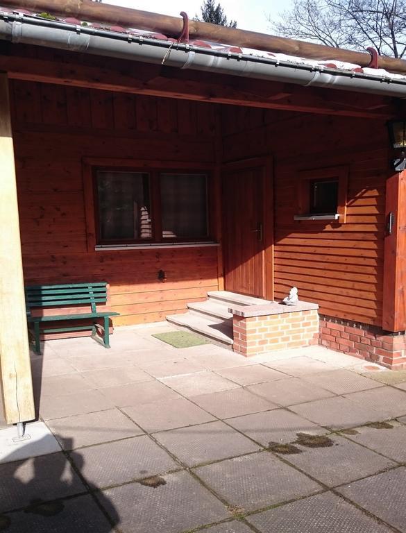 Feriendorf "Am Forsthaus" Mosbach Mosbach  Bagian luar foto