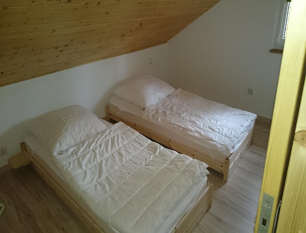Feriendorf "Am Forsthaus" Mosbach Mosbach  Bagian luar foto